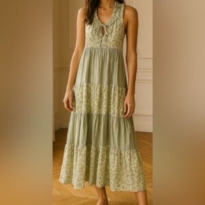 STITCHDROP sleeveless tiered floral maxi dress